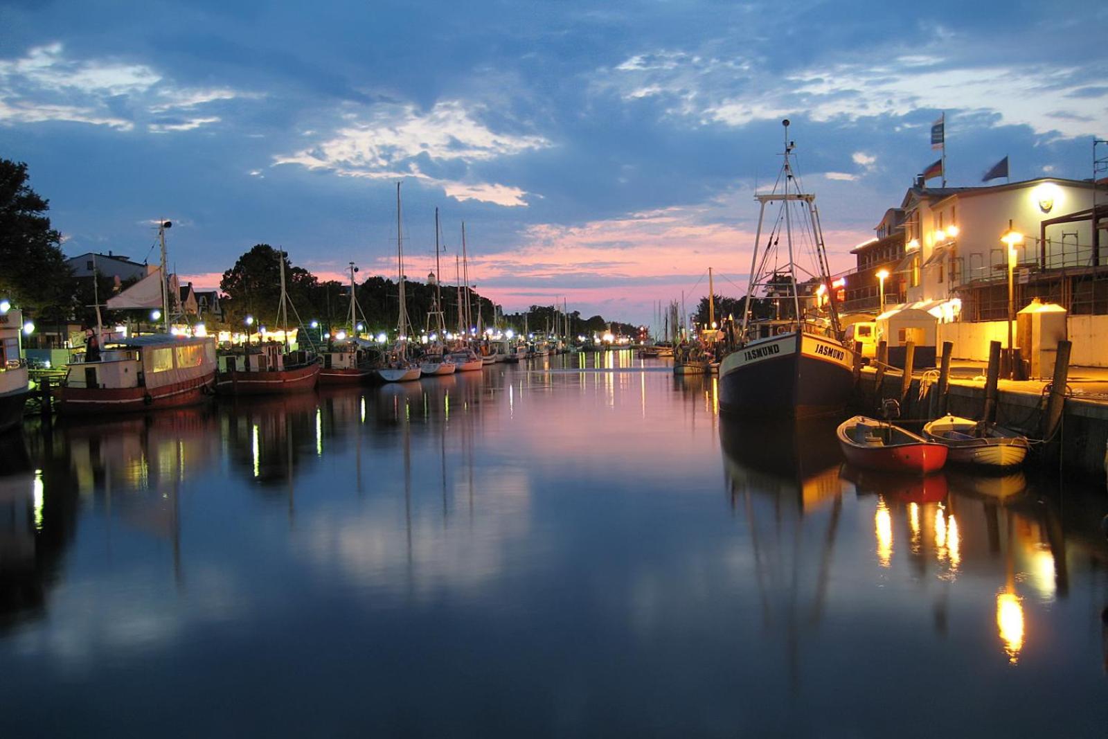 Apartament Ferienhaus Am Yachthafen, Moewe Rostock Zewnętrze zdjęcie